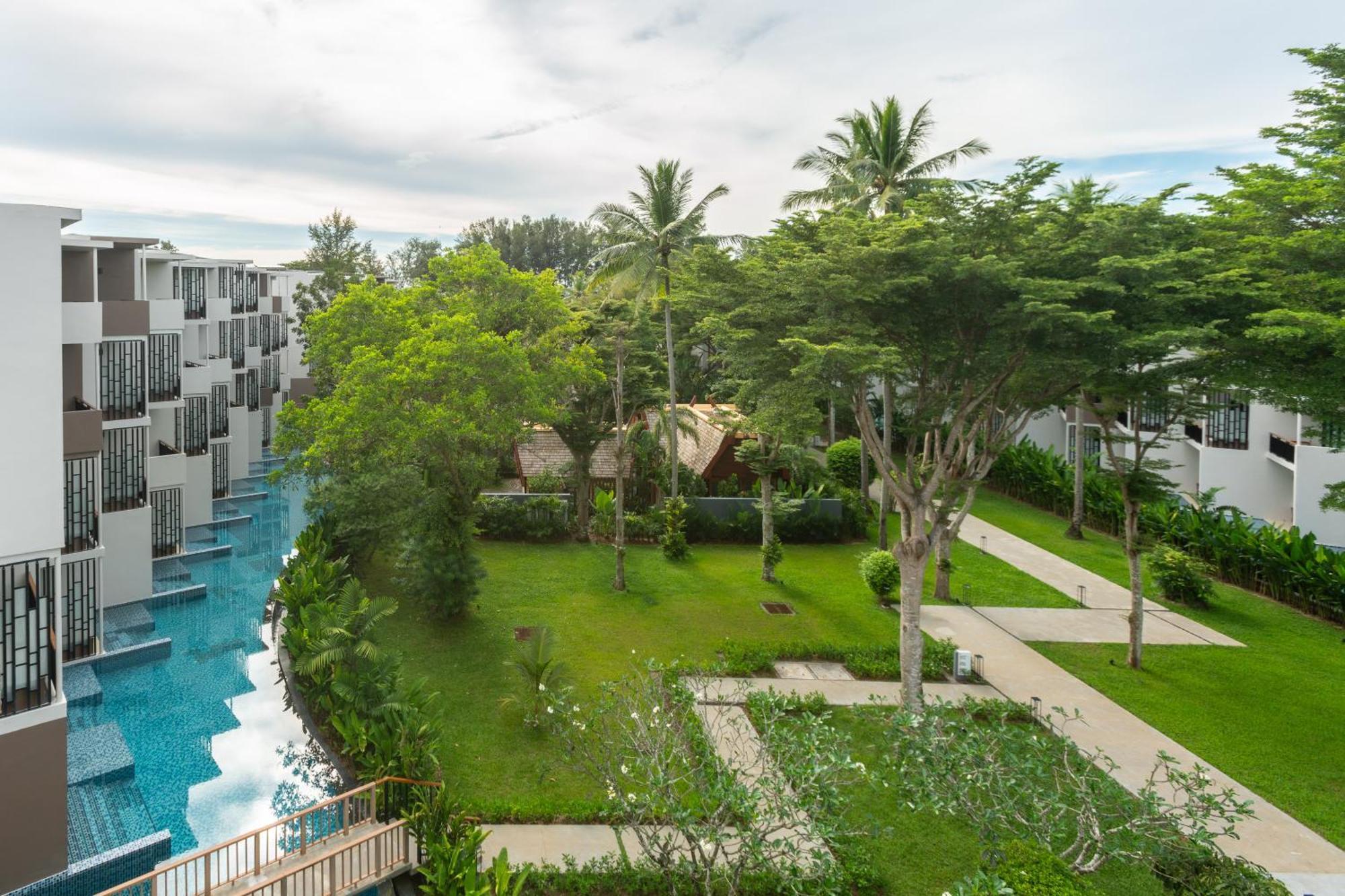 Le Meridien Phuket Mai Khao Beach Resort Esterno foto