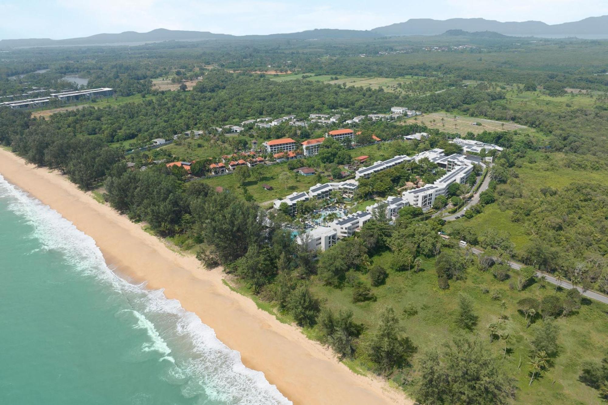 Le Meridien Phuket Mai Khao Beach Resort Esterno foto