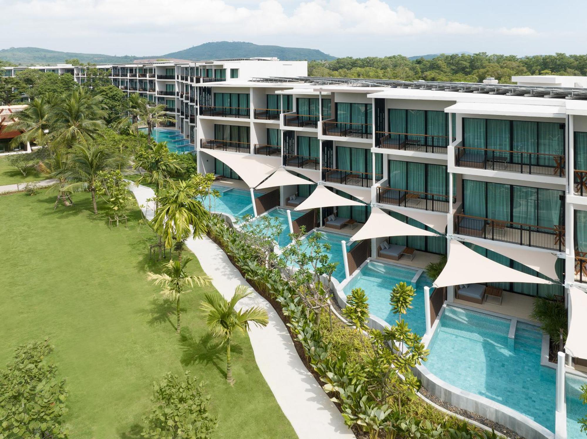 Le Meridien Phuket Mai Khao Beach Resort Esterno foto